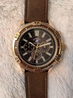 Working Beverly Hills Polo Club Gold Tone Watch with Brown Leather Strap